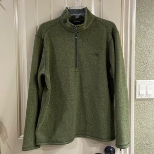 Pullover Half Zip Knit Shirt By The NorthFace Brand. EUC!